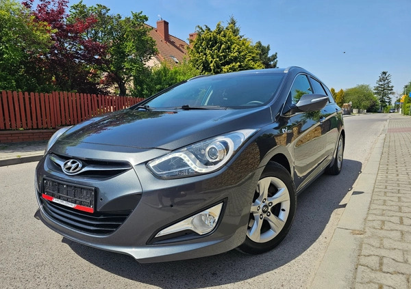 Hyundai i40 cena 34400 przebieg: 209000, rok produkcji 2012 z Barlinek małe 781